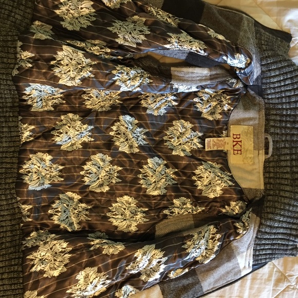 BKE Brown Plaid Wool Blend Cozy Vest Size M - Picture 8 of 9